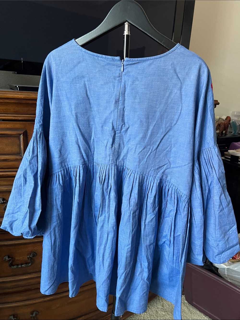 Hemant and Nandita Sky Blue Tunic with Red Embroidered Birds - Picture 5 of 5